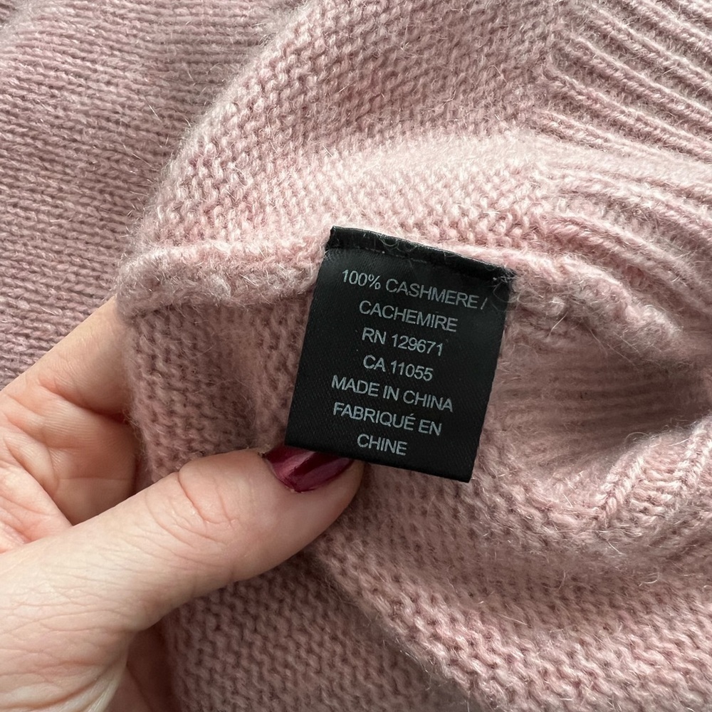 Baby Pink 100% Cashmere Turtleneck - Picture 8 of 8